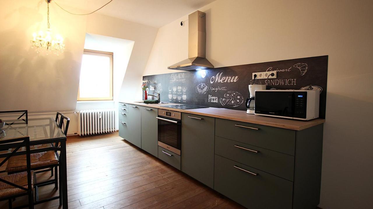 Zentrale Stadtwohnung - Direkt Am Main, Park-Ausblick Würzburg Esterno foto